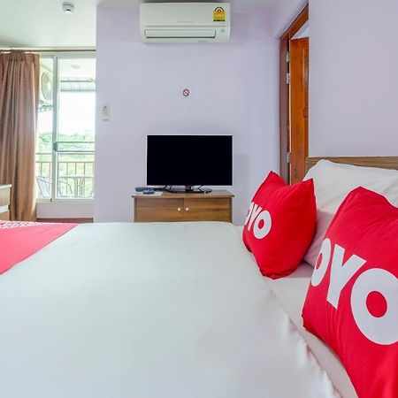 Oyo 1053 Bloom Guest House Chiang Mai Exterior photo