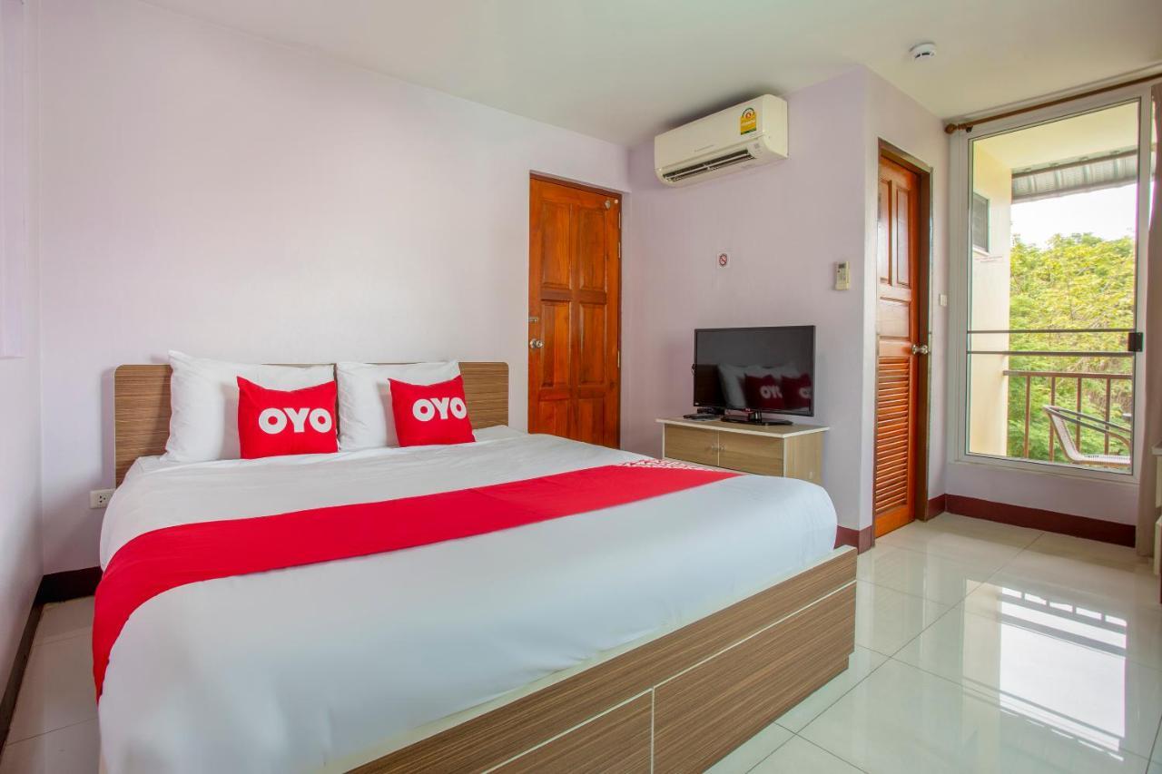 Oyo 1053 Bloom Guest House Chiang Mai Exterior photo