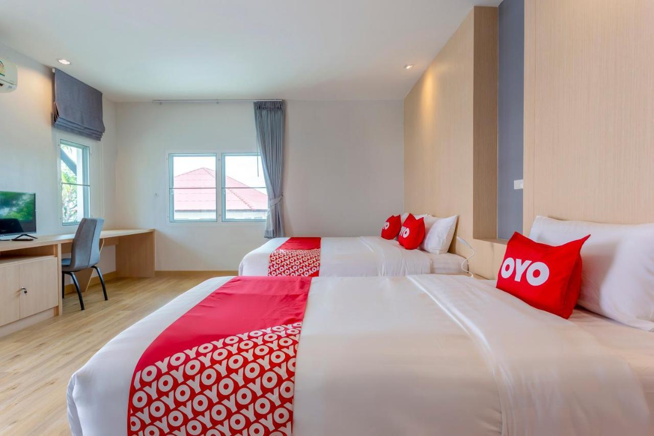 Oyo 1053 Bloom Guest House Chiang Mai Exterior photo