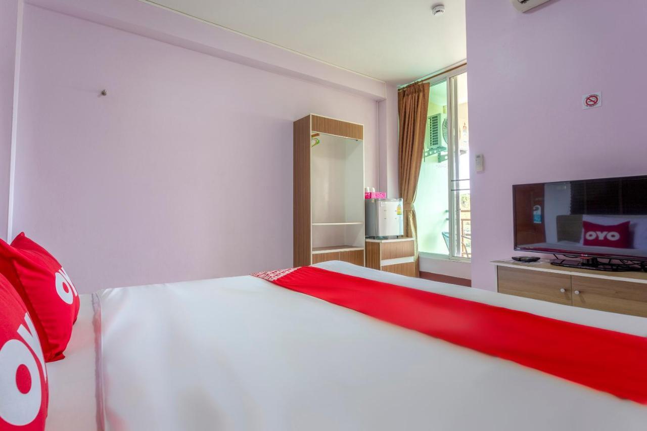 Oyo 1053 Bloom Guest House Chiang Mai Exterior photo