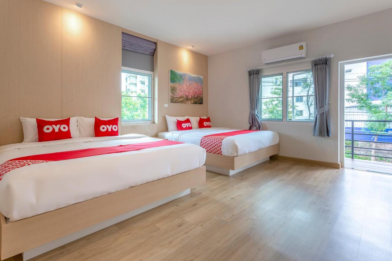 Oyo 1053 Bloom Guest House Chiang Mai Exterior photo