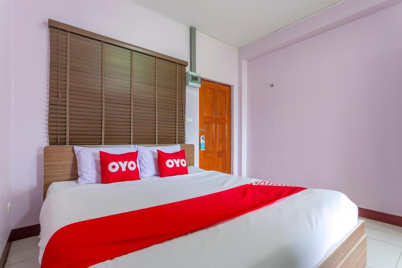 Oyo 1053 Bloom Guest House Chiang Mai Exterior photo