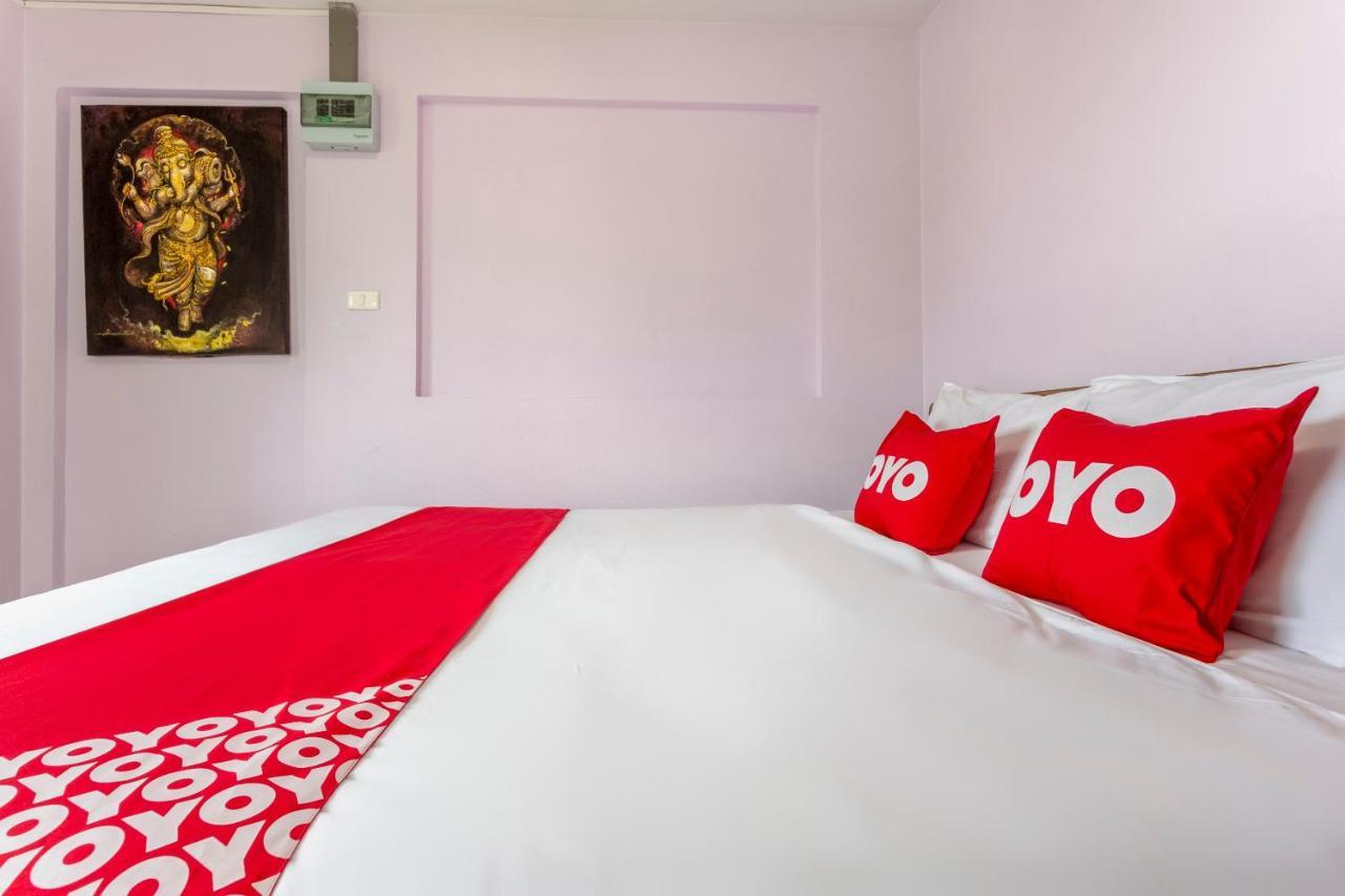 Oyo 1053 Bloom Guest House Chiang Mai Exterior photo