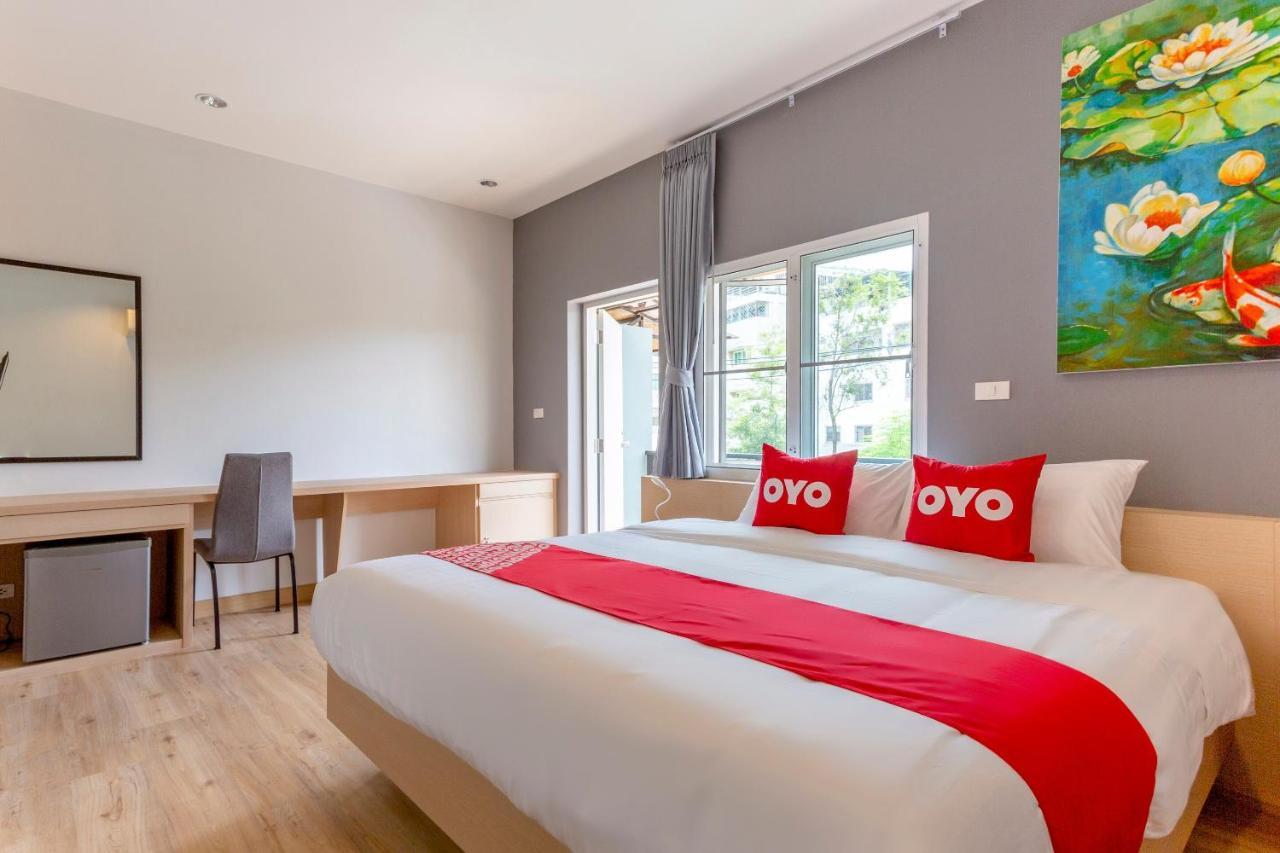 Oyo 1053 Bloom Guest House Chiang Mai Exterior photo